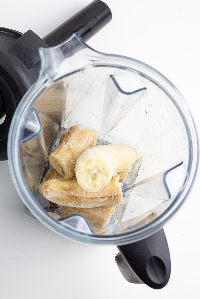 frozen bananas in vitamix blender